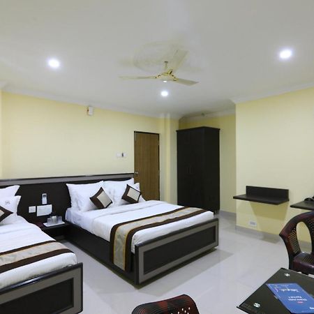 Madrasi Airport Hotel - Saibala شيناي المظهر الخارجي الصورة