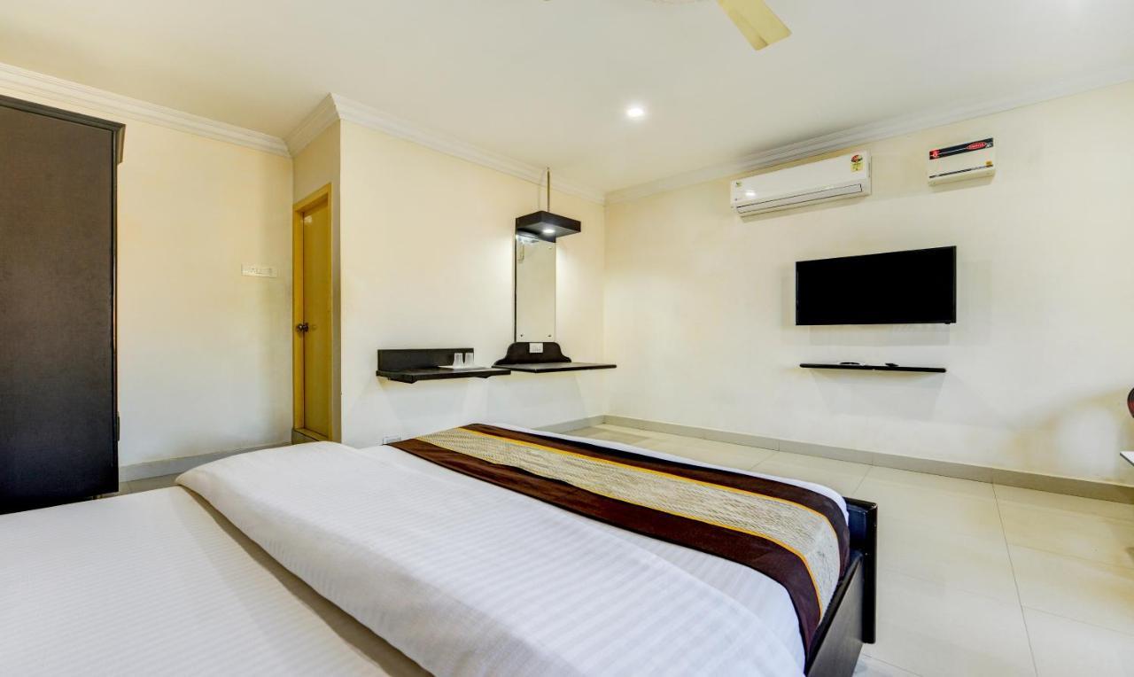 Madrasi Airport Hotel - Saibala شيناي المظهر الخارجي الصورة